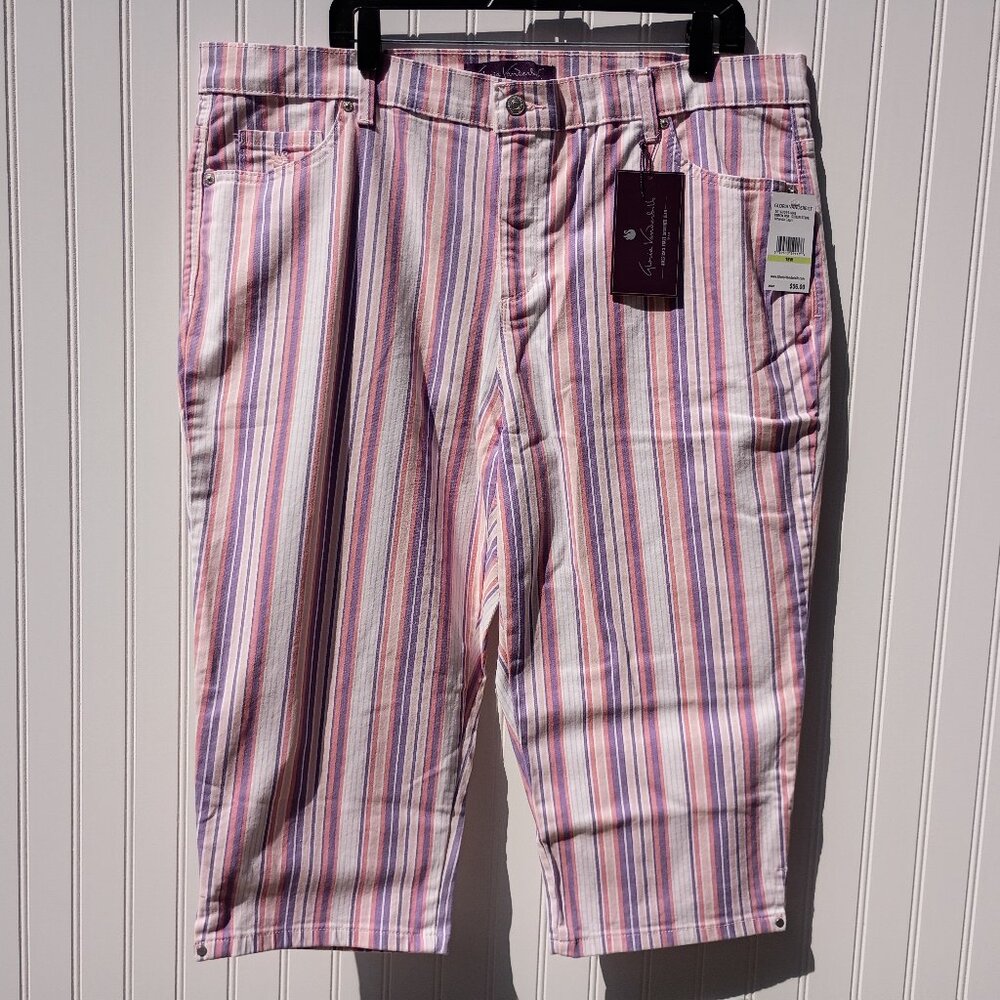 GLORIA VANDERBILT Capris Womens 18W Amanda Ribbon Pink Stripe Capri Jeans NWT
